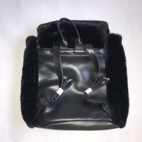 fuzzy backpack - Picture 2 of 5